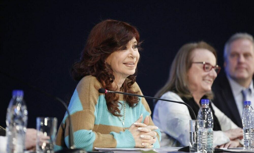 cristina-fernandez-1383832