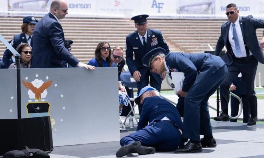 caida biden.1000x600