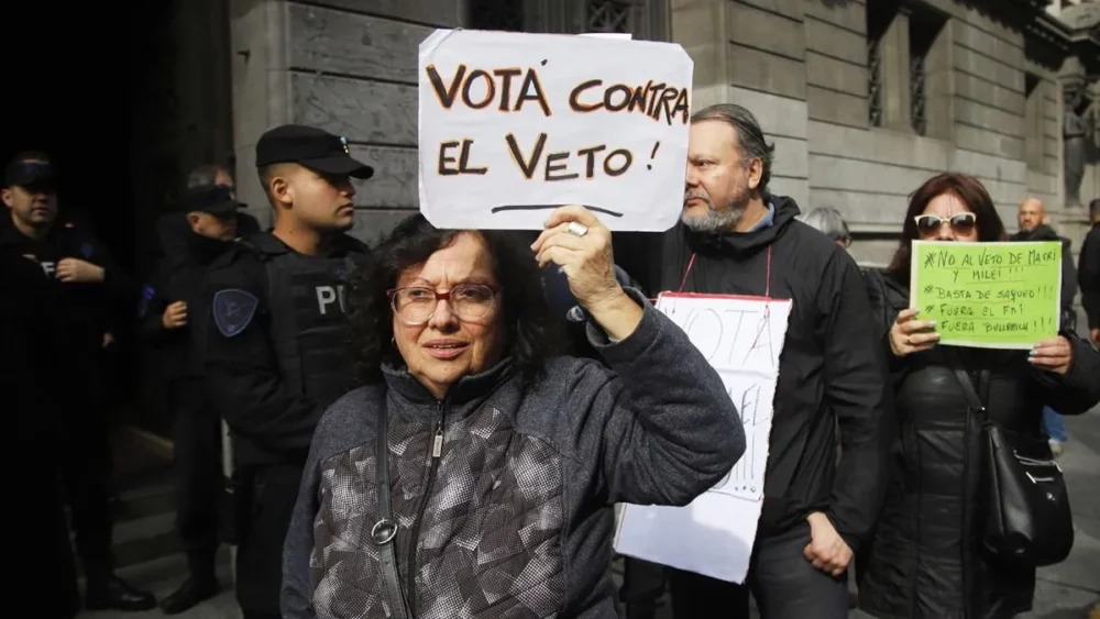 jubilados-protestajpg