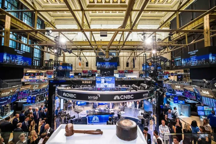 1732887697_wall-street-mercados-nysejpg.jpg